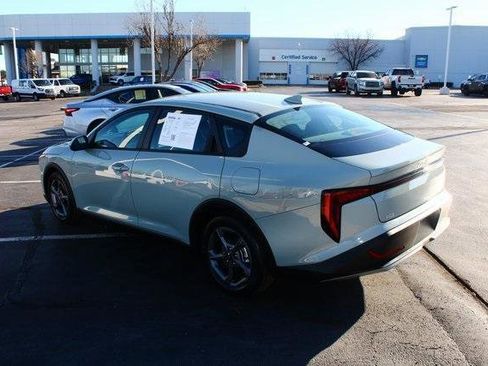 Used 2025 Kia K4 LXS 4D Sedan image 9