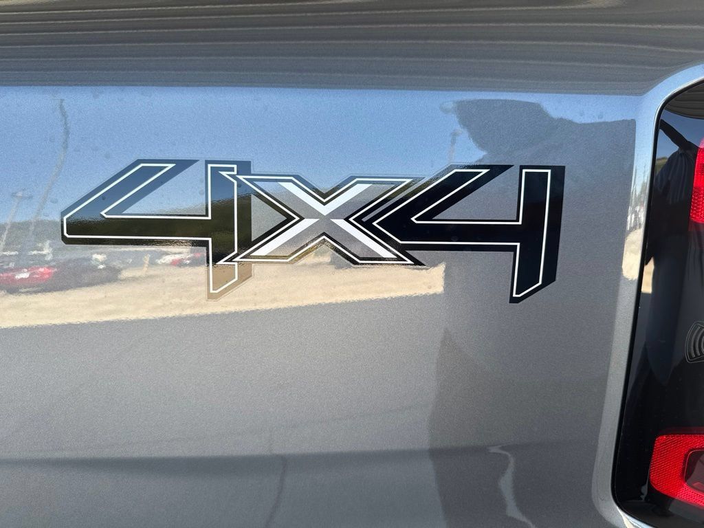 New 2026 Ford Ranger XLT w/ Black Appearance Package AWD/4WD image 25