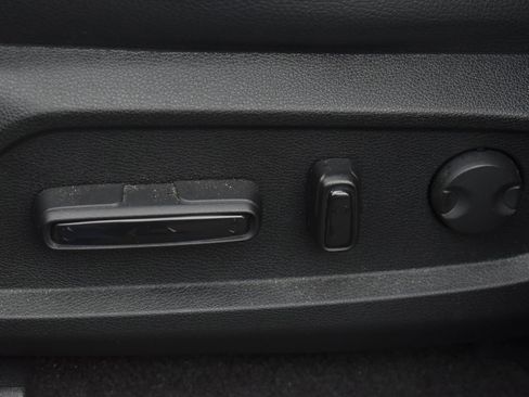 Used 2025 Honda Pilot Elite image 13