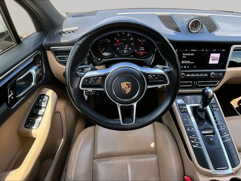 Used 2021 Porsche Macan AWD/4WD image 6