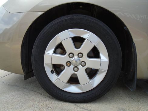 Used 2004 Toyota Prius FWD image 27