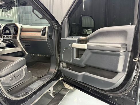 Used 2022 Ford F350 Lariat w/ Lariat Ultimate Package AWD/4WD image 26