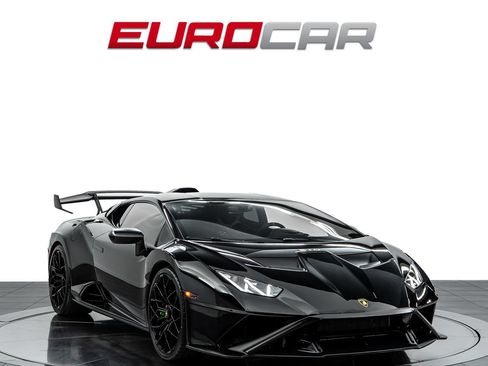 Used 2022 Lamborghini Huracan STO RWD image 7