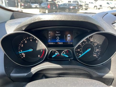 Used 2018 Ford Escape SE FWD image 14