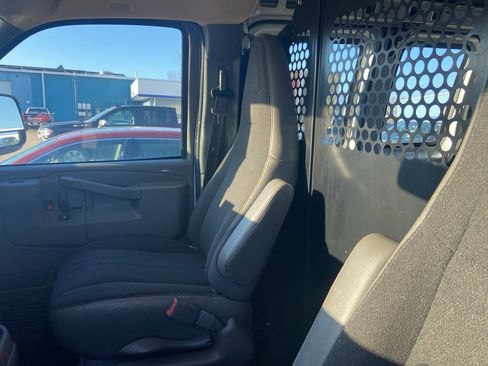Used 2022 Chevrolet Express 2500 w/ Driver Convenience Package image 3