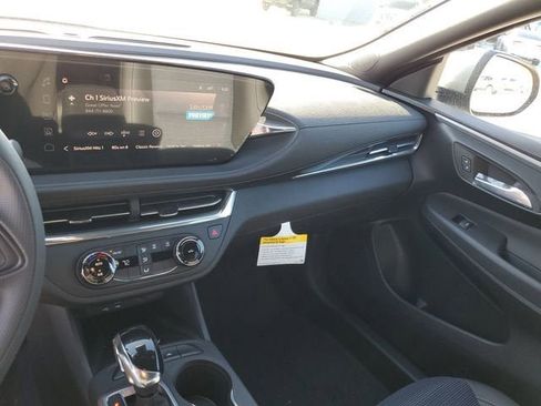 New 2026 Buick Envista Sport Touring w/ Convenience II Package FWD image 26