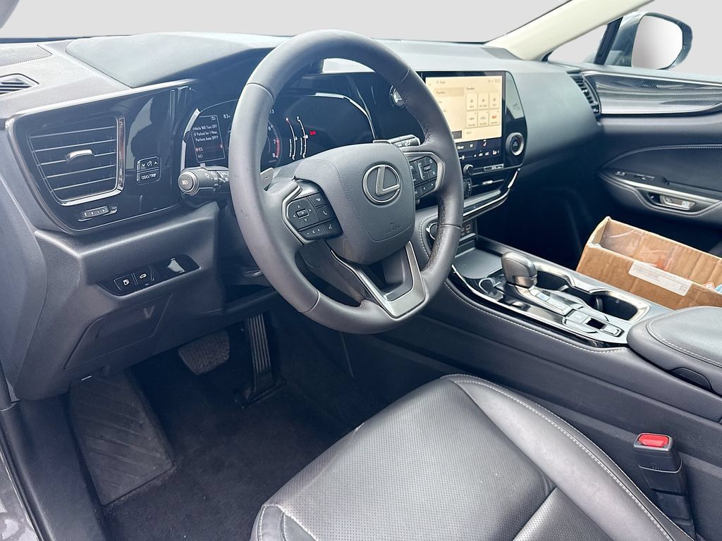 Used 2024 Lexus NX 250 FWD w/ Towing Package (2000 Lbs) image 10