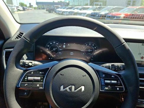 New 2026 Kia Seltos SX image 9