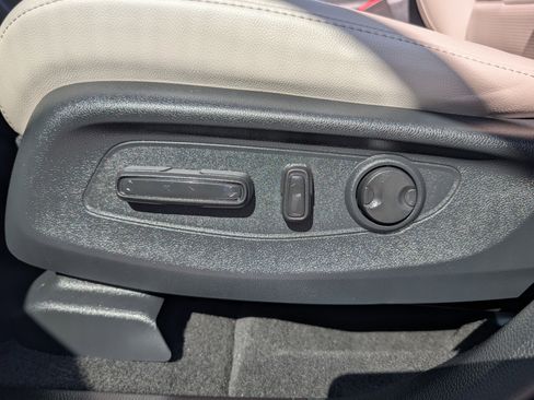 Used 2025 Honda CR-V EX-L image 20