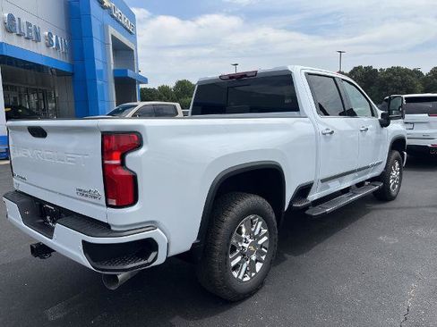 New 2026 Chevrolet Silverado 2500 High Country w/ High Country Premium Package AWD/4WD image 10
