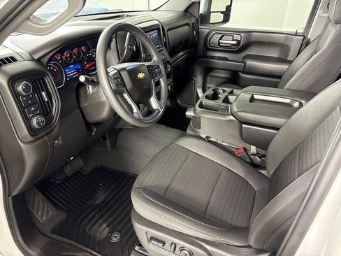 Certified 2023 Chevrolet Silverado 2500 Custom w/ Custom Value Package AWD/4WD image 31