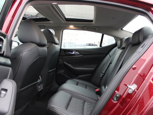 Certified 2020 Nissan Maxima Platinum w/ Sport Mat Group image 10