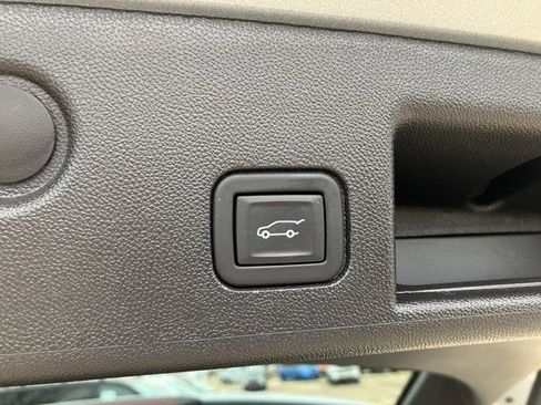 Used 2024 Chevrolet Equinox LT image 25