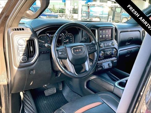 Used 2020 GMC Sierra 2500 AT4 w/ AT4 Premium Package image 17