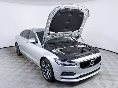 Used 2018 Volvo S90 T5 Momentum w/ Convenience Package AWD/4WD image 34