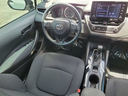 Used 2022 Toyota Corolla LE FWD image 14