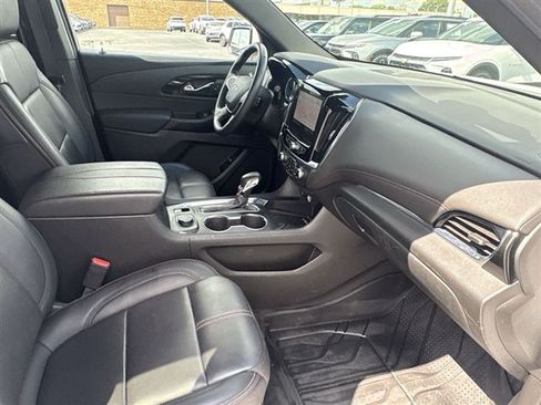 Certified 2023 Chevrolet Traverse RS w/ LPO, Floor Liner Package FWD image 28
