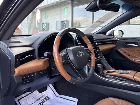 Used 2019 Toyota Avalon Limited w/ All Weather Liner Package image 14