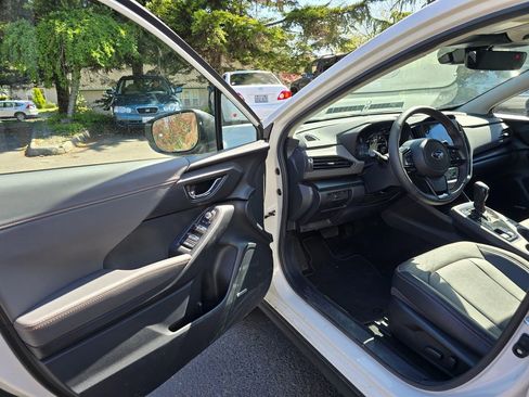 Certified 2025 Subaru Crosstrek 2.5i Limited w/ Crosstrek Mirror Package AWD/4WD image 7