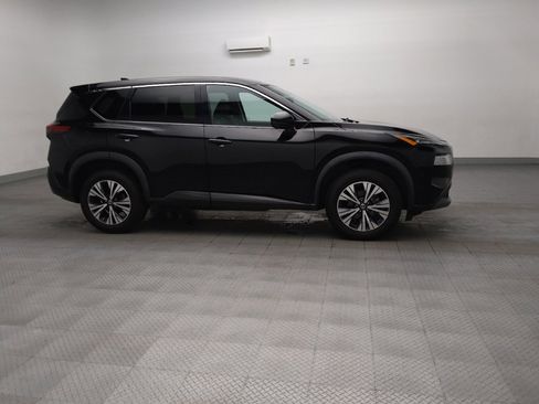 Used 2021 Nissan Rogue SV FWD image 11
