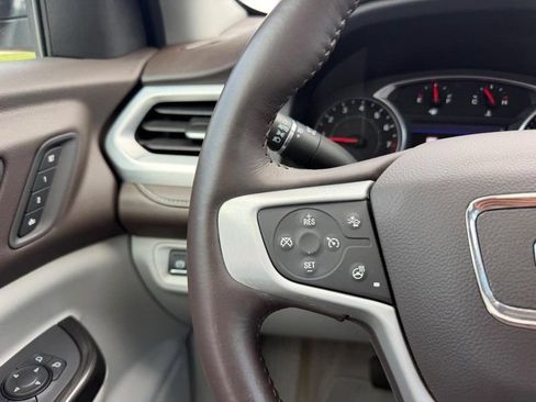 Used 2021 GMC Acadia SLT w/ Preferred Package FWD image 14