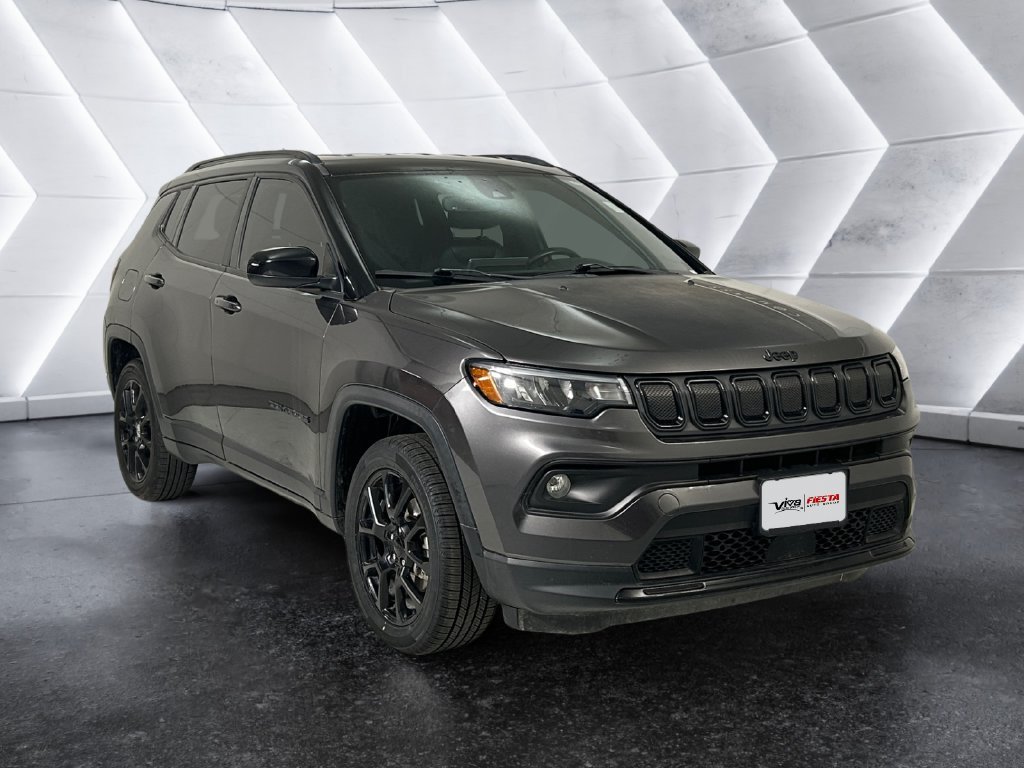 Used 2022 Jeep Compass Latitude w/ Convenience Group AWD/4WD image 1
