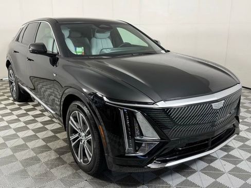 New 2026 Cadillac Lyriq Luxury RWD image 9