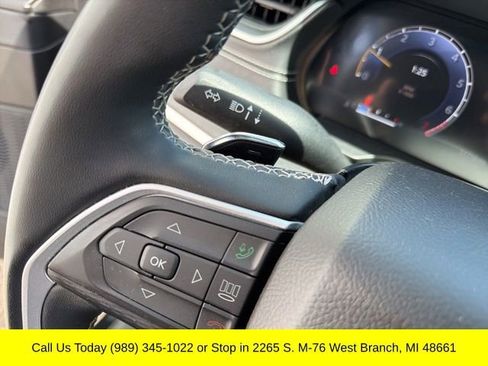 Used 2023 Jeep Grand Cherokee Laredo w/ Luxury Tech Group I AWD/4WD image 27
