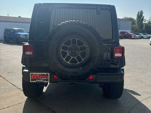 Used 2022 Jeep Wrangler Unlimited Sport image 4