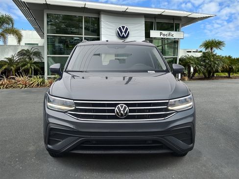 Used 2023 Volkswagen Tiguan S image 2