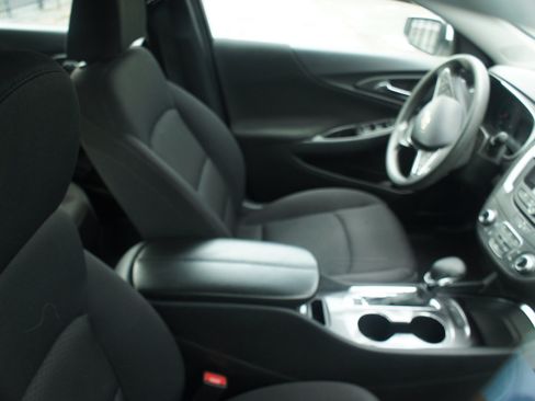 Used 2024 Chevrolet Malibu LT FWD image 5