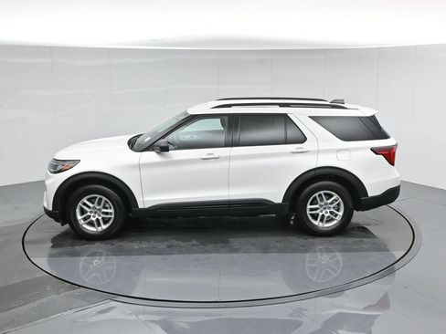 New 2026 Ford Explorer Active RWD image 38