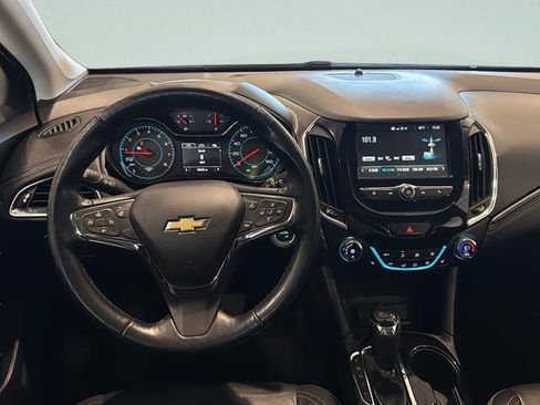 Used 2017 Chevrolet Cruze Premier w/ Enhanced Convenience Package FWD image 26