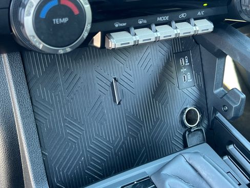 Used 2025 Toyota 4Runner SR5 RWD image 33