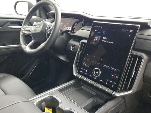 New 2026 GMC Acadia Elevation w/ Elevation Premium Package image 9