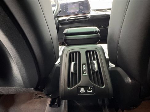 Used 2025 BMW X2 xDrive28i AWD/4WD image 39