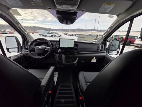 New 2026 Ford Transit 150 Low Roof RWD image 30