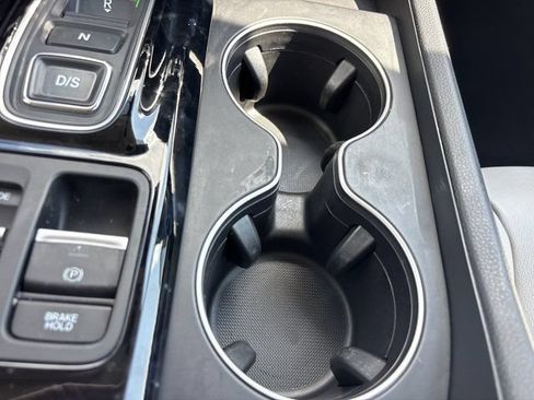 Used 2025 Honda Pilot EX-L image 39