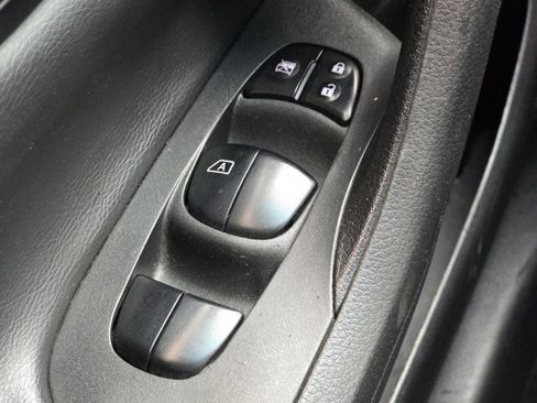 Used 2018 Nissan Altima 2.5 S w/ S Convenience Package image 16