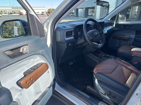 Used 2024 Ford Maverick Lariat image 13