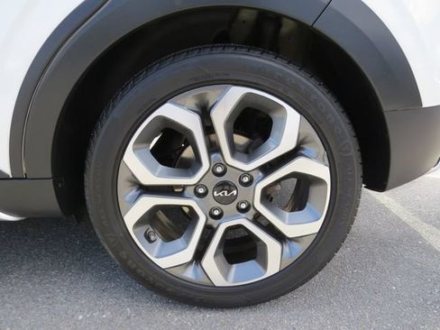 Used 2022 Kia Soul X-Line FWD image 11