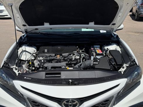 Used 2021 Toyota Camry SE FWD image 20