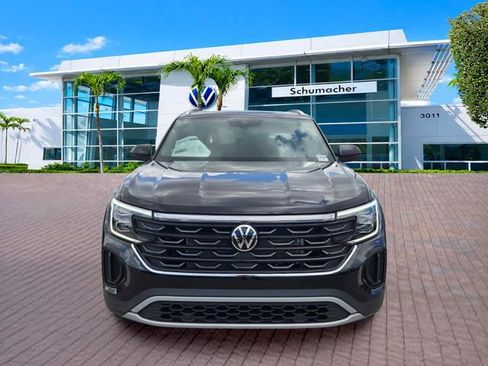 New 2026 Volkswagen Atlas Cross Sport SE FWD image 2