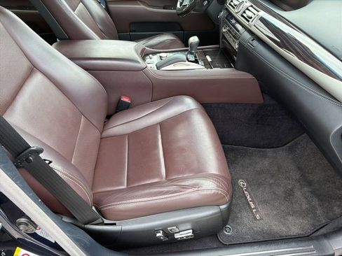 Used 2017 Lexus LS 460 AWD image 25