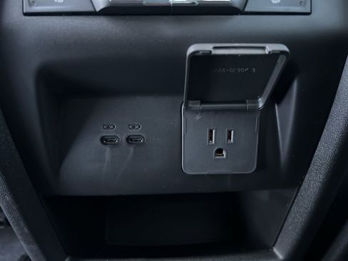 New 2026 Chevrolet Traverse High Country image 25