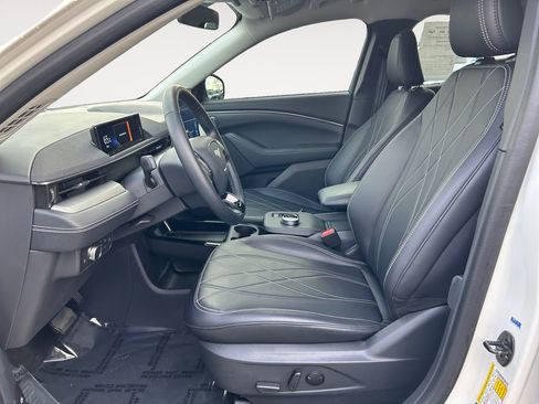 Used 2022 Ford Mustang Mach-E Select image 15