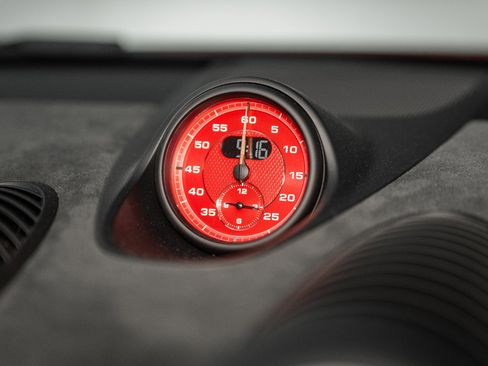 Used 2024 Porsche 718 Cayman GT4 RS image 27