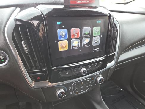 Used 2019 Chevrolet Traverse RS FWD image 29