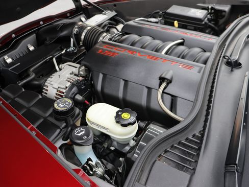 Used 2006 Chevrolet Corvette Convertible w/ Preferred Equipment Group RWD image 15
