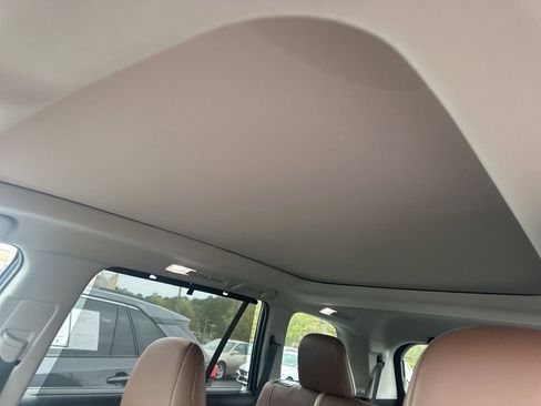 Used 2025 Toyota Grand Highlander AWD image 11